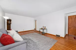 19 W Adams St, Villa Park, IL 60181 - Photo 5