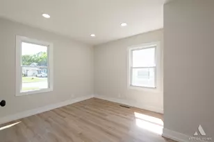 916 Mulberry Ln, Streamwood, IL 60107 - Photo 13