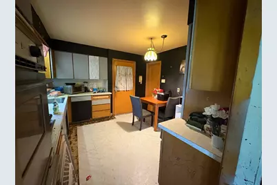 14032 S Burnham Avenue, Burnham, IL 60633 - Photo 7