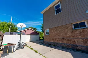 8421 S Scottsdale Ave, Chicago, IL 60652 - Photo 5