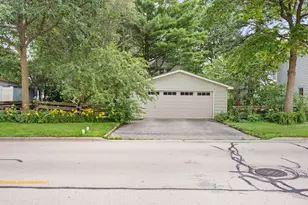 127 Alma St, Sycamore, IL 60178 - Photo 37