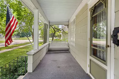 127 Alma Street, Sycamore, IL 60178 - Photo 5