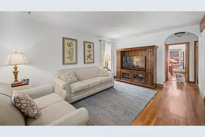 11301 S Avenue H, Chicago, IL 60617 - Photo 7