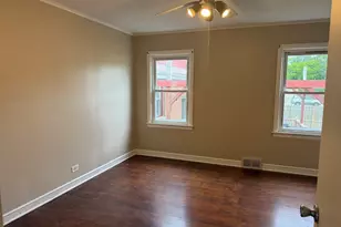 7944 S Trumbull Ave, Chicago, IL 60652 - Photo 11