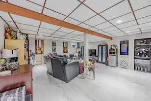 660 Versailles Circle, Elk Grove Village, IL 60007 - Photo 19