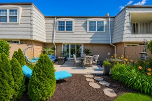 660 Versailles Circle, Elk Grove Village, IL 60007 - Photo 21