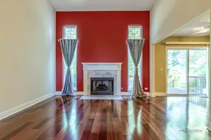 96 Manchester Dr, Buffalo Grove, IL 60089 - Photo 7