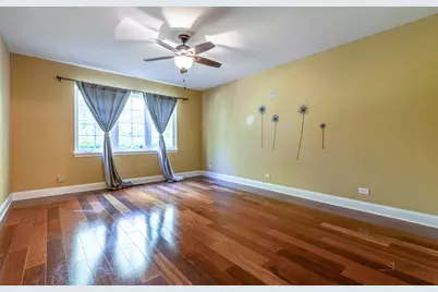96 Manchester Drive, Buffalo Grove, IL 60089 - Photo 13