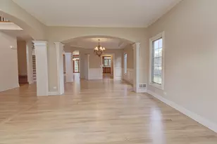 26025 Whispering Woods Cir, Plainfield, IL 60585 - Photo 5