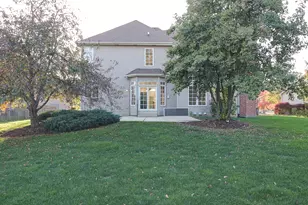 26025 Whispering Woods Cir, Plainfield, IL 60585 - Photo 37