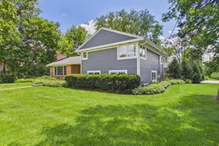 201 E Olive Ave, Prospect Heights, IL 60070 - Photo 3