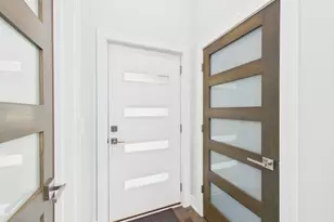 201 E Olive Ave, Prospect Heights, IL 60070 - Photo 5