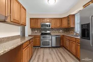 1301 Coolidge Ave, Wheaton, IL 60189 - Photo 5