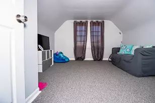 10714 S Eberhart Ave, Chicago, IL 60628 - Photo 11