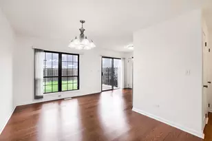 4132 Brentwood Ln, Waukegan, IL 60087 - Photo 9