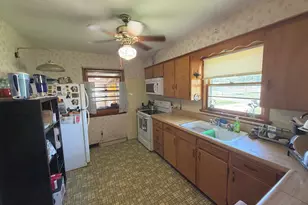 1 Charles Dr, Centralia, IL 62801 - Photo 3