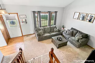 198 S Driftwood Trail, McHenry, IL 60050 - Photo 13