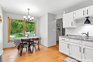 198 S Driftwood Trail, McHenry, IL 60050 - Photo 5