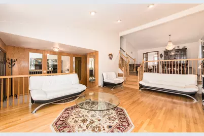 8432 W Amelia Drive, Niles, IL 60714 - Photo 5