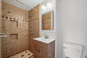 928 W Irving Park Rd, Bensenville, IL 60106 - Photo 9