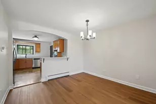 928 W Irving Park Rd, Bensenville, IL 60106 - Photo 5