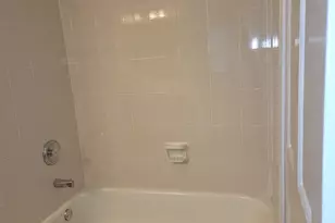 212 N Walnut Ln N, Schaumburg, IL 60194 - Photo 11