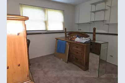 212 N Walnut Lane N, Schaumburg, IL 60194 - Photo 13