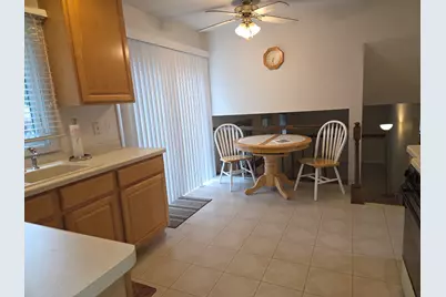 212 N Walnut Lane N, Schaumburg, IL 60194 - Photo 3