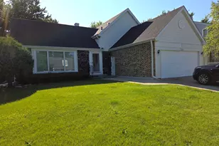 212 N Walnut Ln N, Schaumburg, IL 60194 - Photo 21