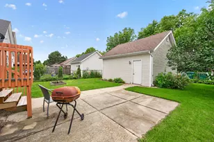 302 8th St, Kirkland, IL 60146 - Photo 21
