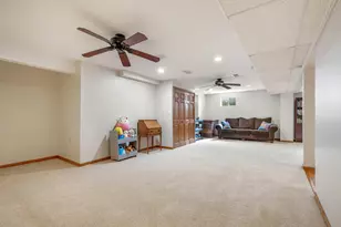 811 E Main St, Yorkville, IL 60560 - Photo 27