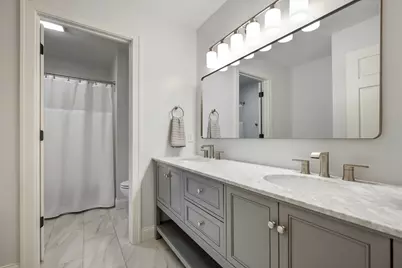 811 E Main Street, Yorkville, IL 60560 - Photo 21