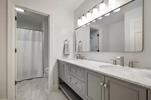 811 E Main St, Yorkville, IL 60560 - Photo 21