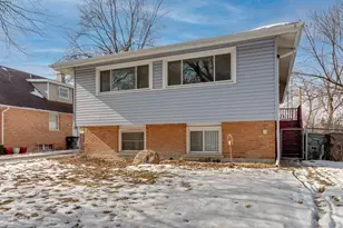 16904 Old Elm Dr, Country Club Hills, IL 60478 - Photo 3