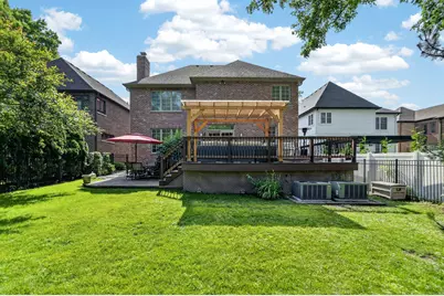 239 N Highland Avenue, Elmhurst, IL 60126 - Photo 59