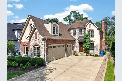 239 N Highland Avenue, Elmhurst, IL 60126 - Photo 1