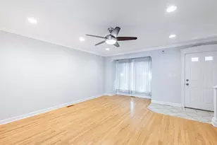 3413 S Indiana Ave, Chicago, IL 60616 - Photo 7