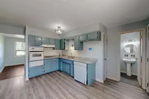 9224 Melvina Ave, Oak Lawn, IL 60453 - Photo 9