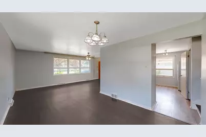 9224 Melvina Avenue, Oak Lawn, IL 60453 - Photo 7
