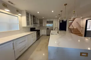 4532 Pershing Ave, Downers Grove, IL 60515 - Photo 9