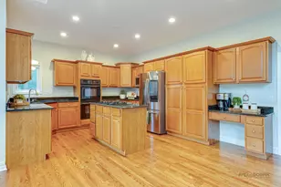1156 Wheatland Ct, Yorkville, IL 60560 - Photo 13