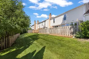 1969 Wexford Cir, Wheaton, IL 60189 - Photo 27