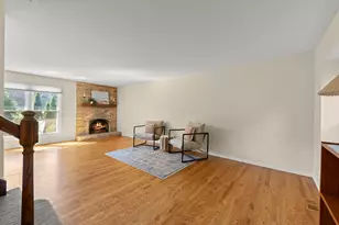 1969 Wexford Cir, Wheaton, IL 60189 - Photo 5