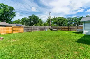 423 Lily Ln, Lakemoor, IL 60051 - Photo 21