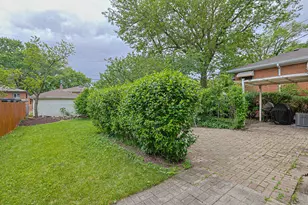 5505 Keeney St, Morton Grove, IL 60053 - Photo 23
