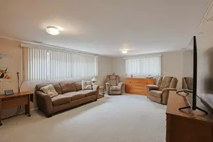 5505 Keeney St, Morton Grove, IL 60053 - Photo 17