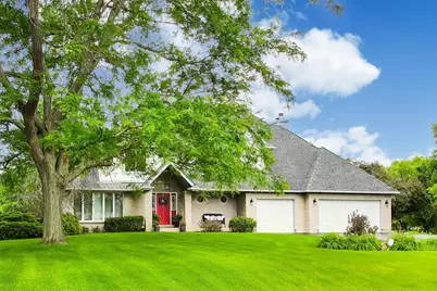 515 Grand Meadow Lane, McHenry, IL 60051 - Photo 3