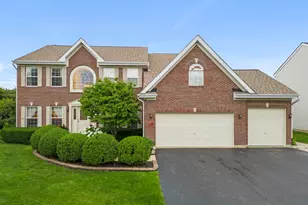450 Raintree Dr, Oswego, IL 60543 - Photo 1