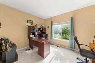 450 Raintree Dr, Oswego, IL 60543 - Photo 9
