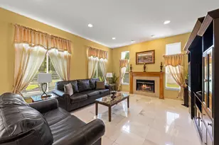 450 Raintree Dr, Oswego, IL 60543 - Photo 3